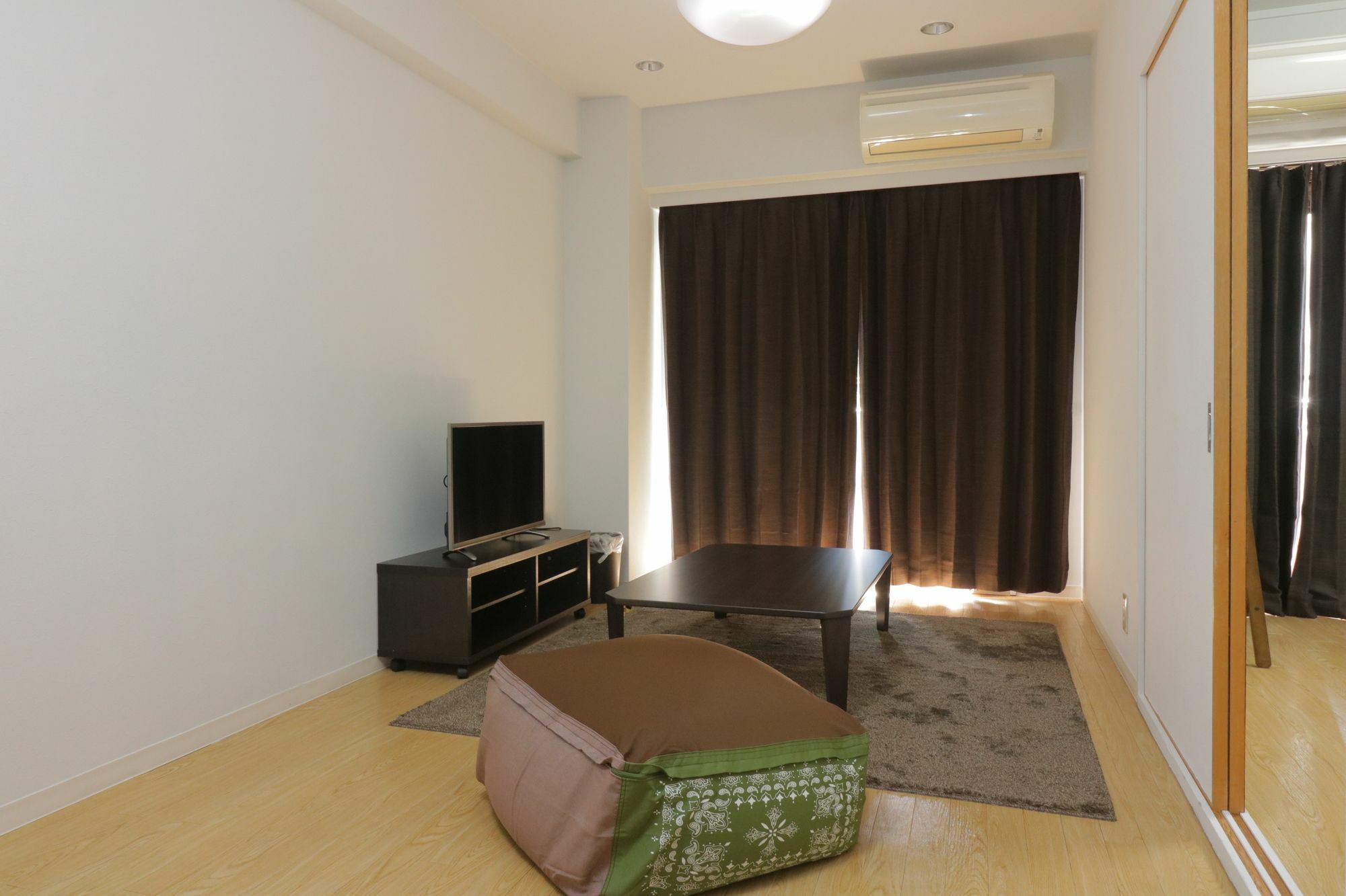 Hg Cozy Hotel No 34 天神橋筋六丁目駅前 Oszaka Kültér fotó